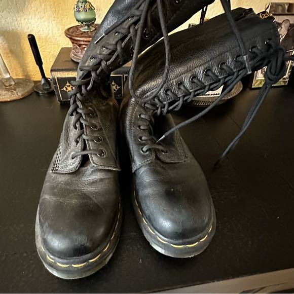 Womens Dr. Martens 1B99 Mid-Calf Boot - Black, 14 eye - Picture 6 of 7